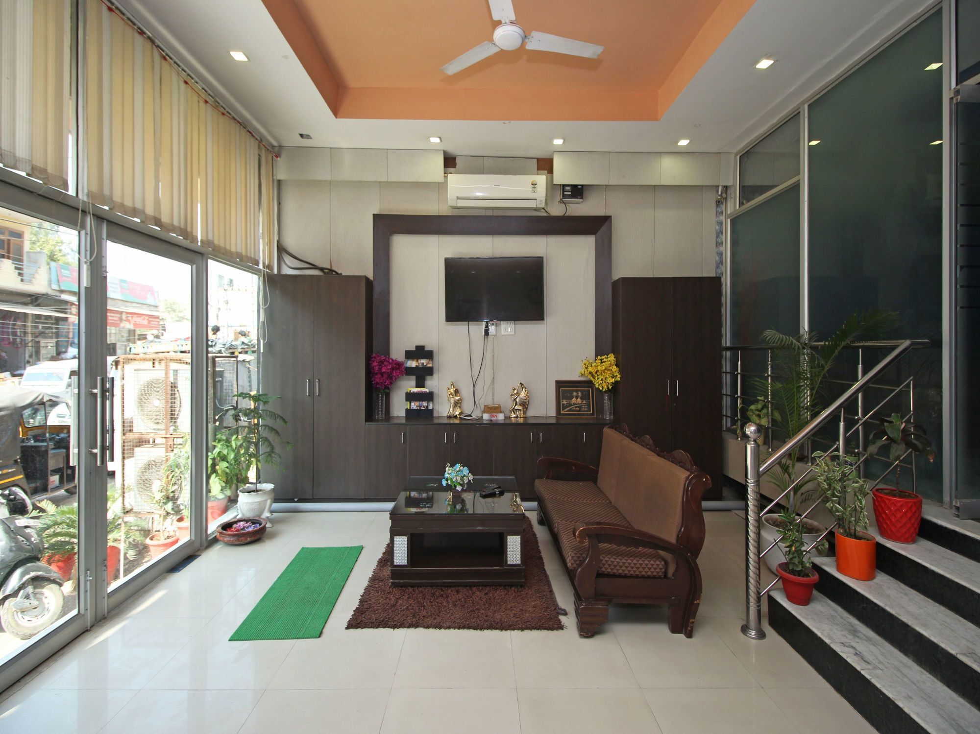 Oyo 576 Hotel Shree Kanta Residency Gurgaon Esterno foto